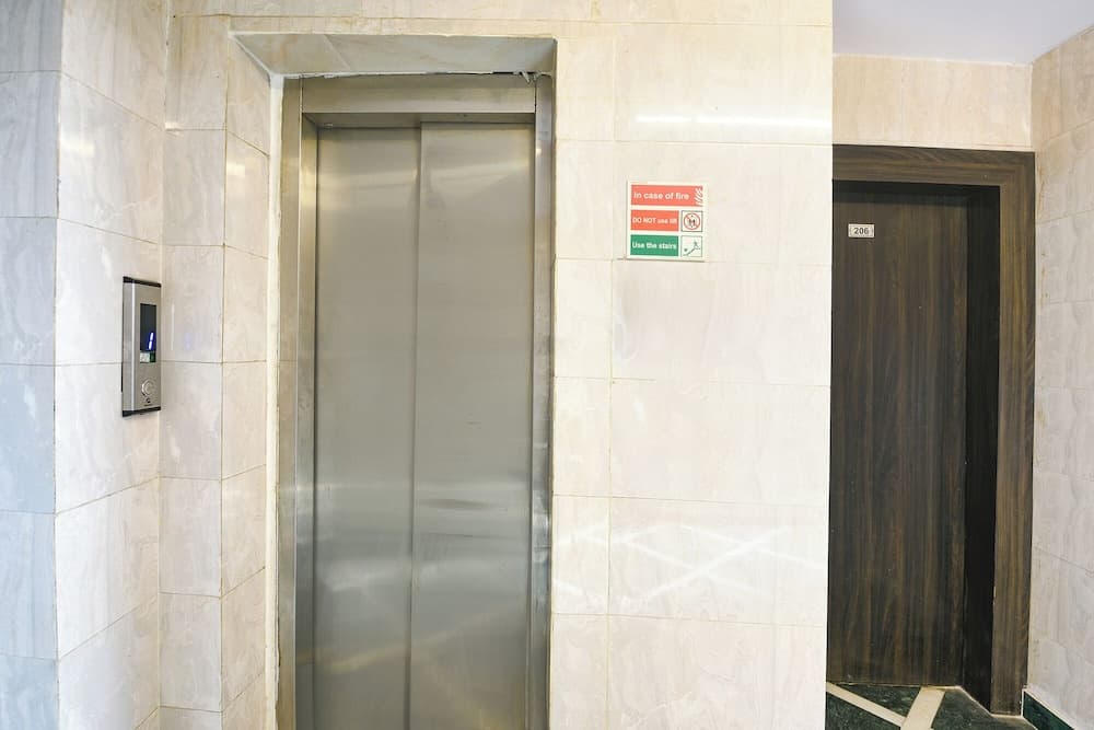 Fabhotel Vishesh Continental - photo 27