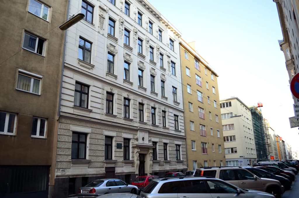 GoVienna Belvedere Apartment - main photo