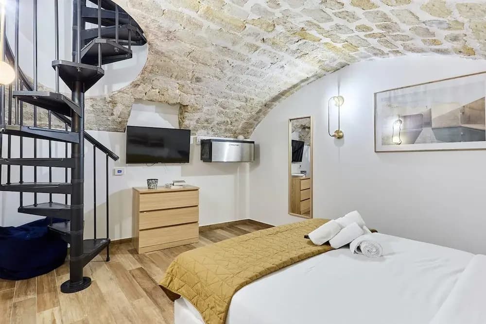 Duplex in the Center of Paris - photo 3