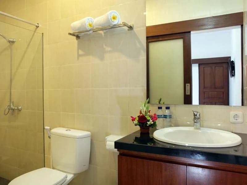 Puri Jayaraja Guest House - photo 6
