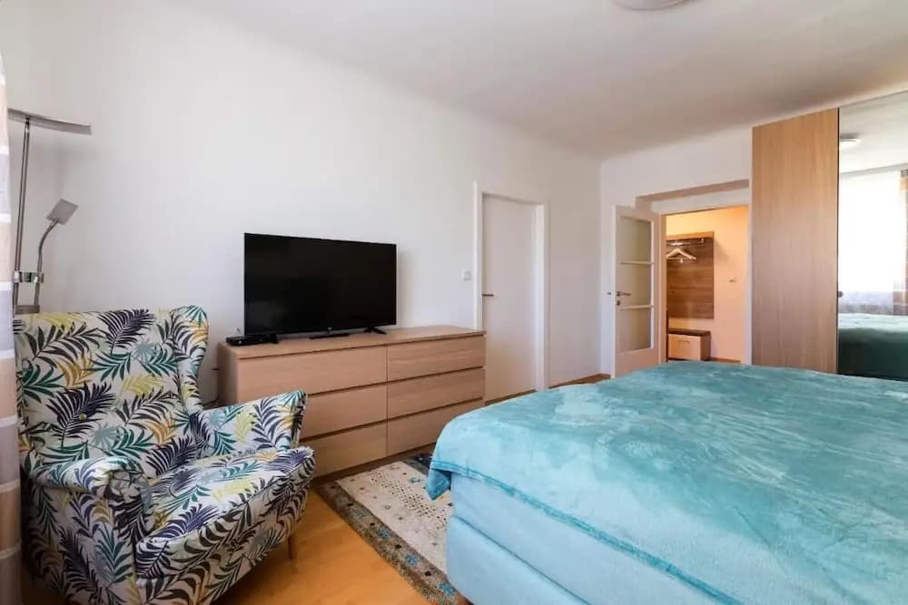 Apartment Rudolfspark Check in 15h to 22h Only - photo 3
