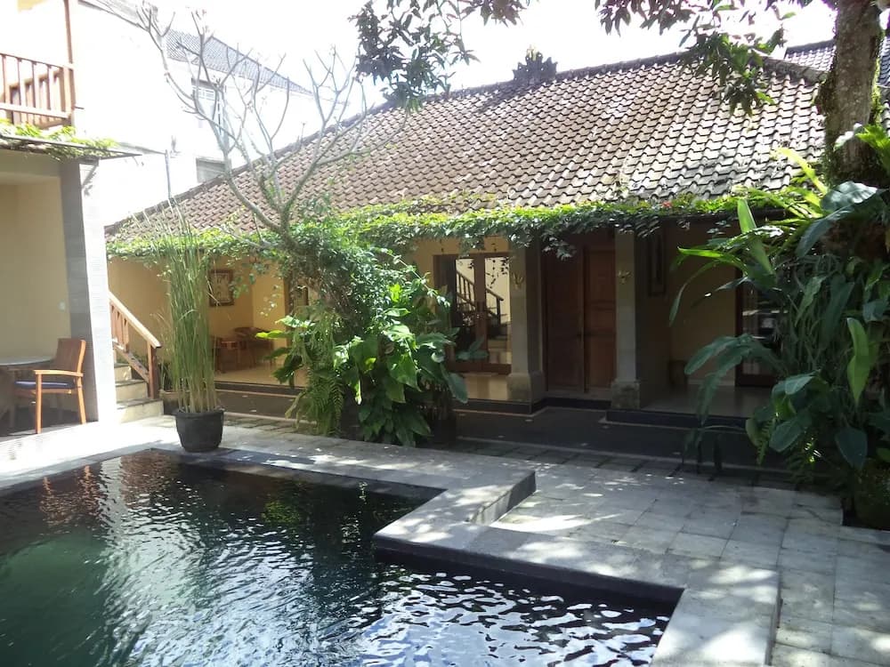 Lokasari Bungalows Spa & Gallery - photo 12