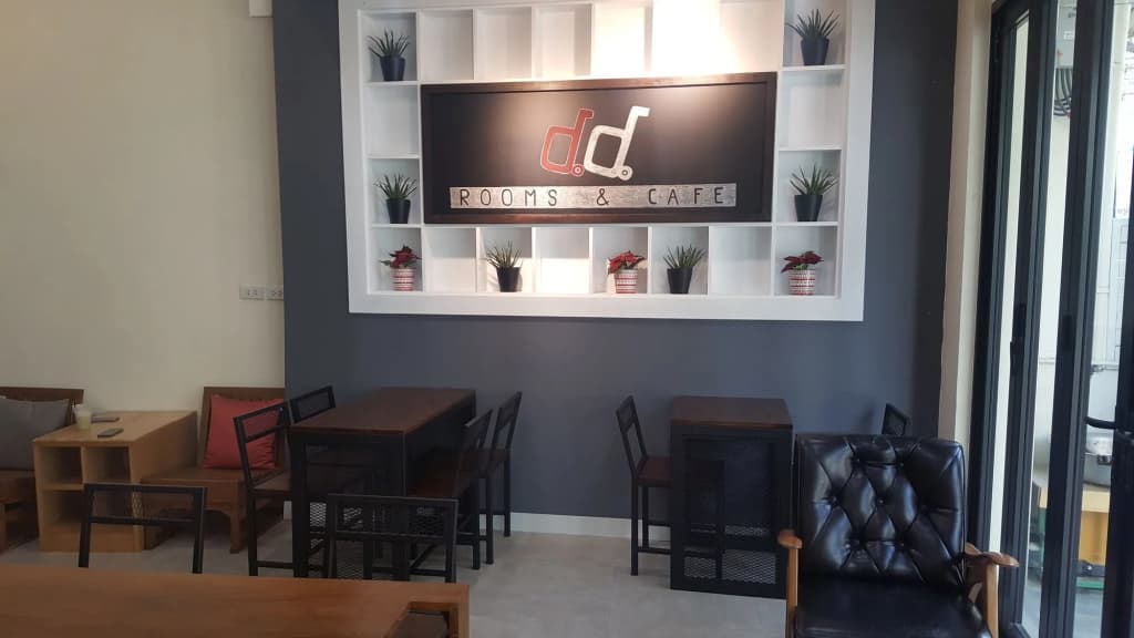 Double D Rooms & Cafe - photo 4