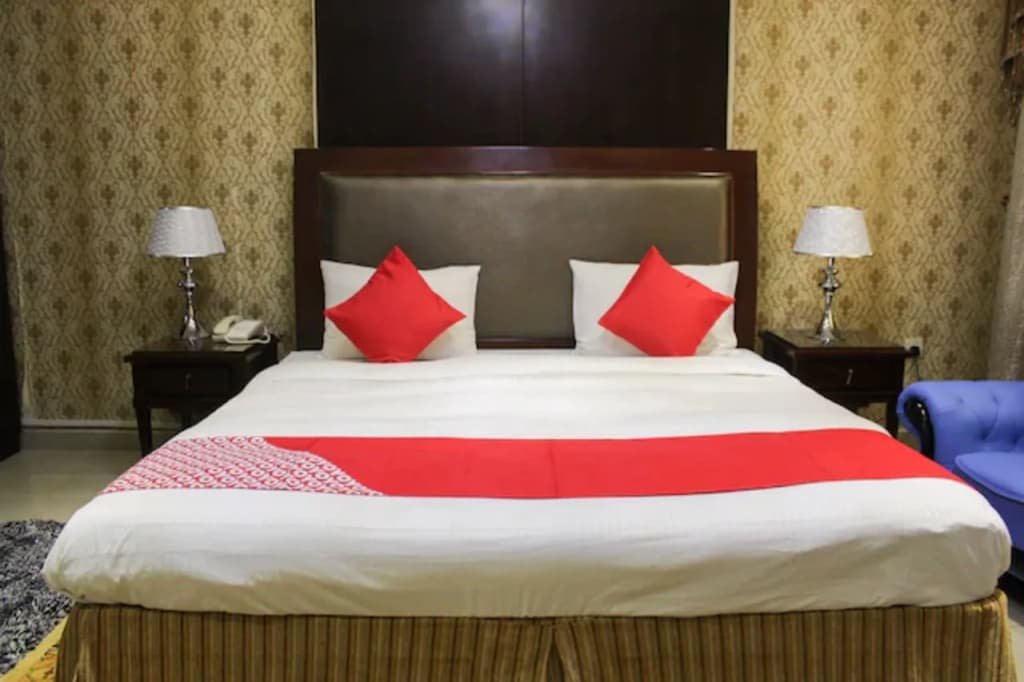 OYO 137 Clifton International Hotel - photo 4