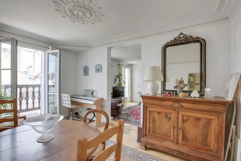 Apartment for 5 - Place des Vosges - photo 4