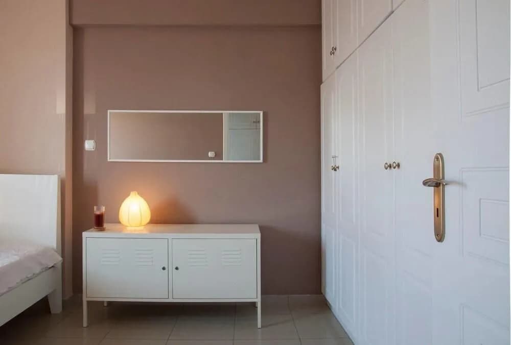 Bright Central Apt in Athens - photo 1
