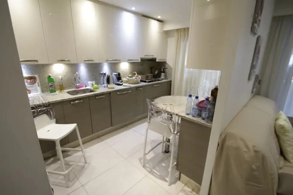 B&B Le France Nice Centre - photo 12