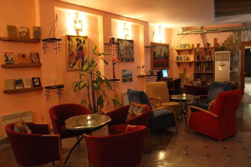 Gallery Hotel SIS - photo 2