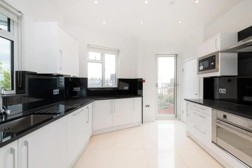 Fountain House - photo 17