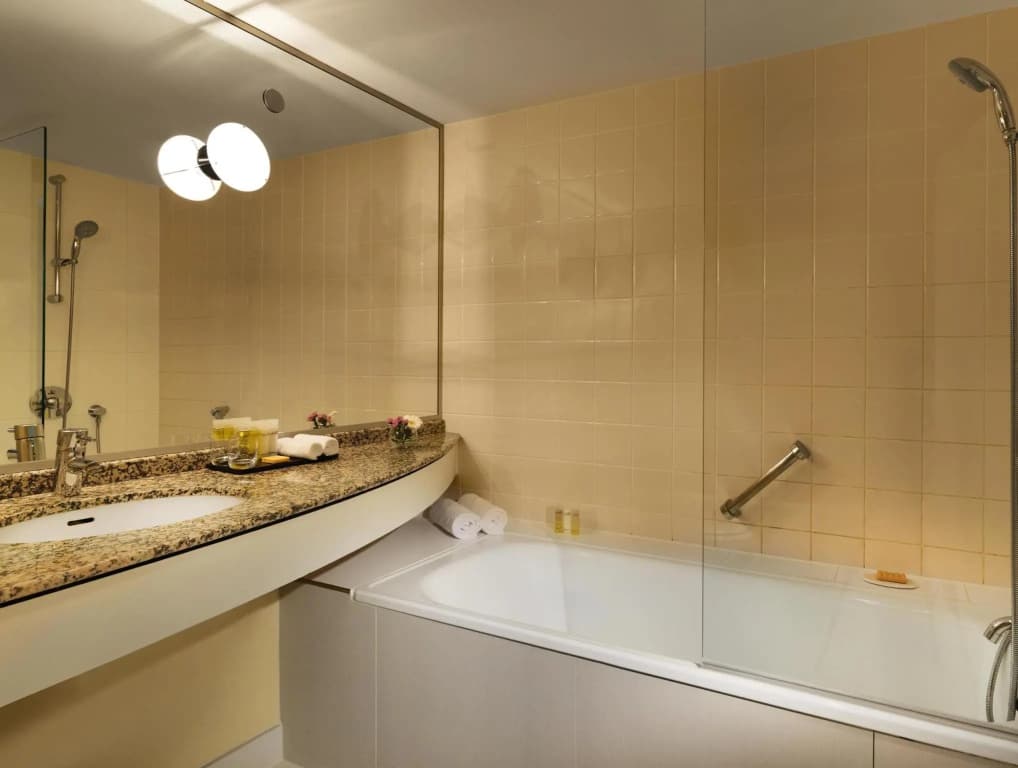 Van der Valk Hotel Paris CDG Airport - photo 11