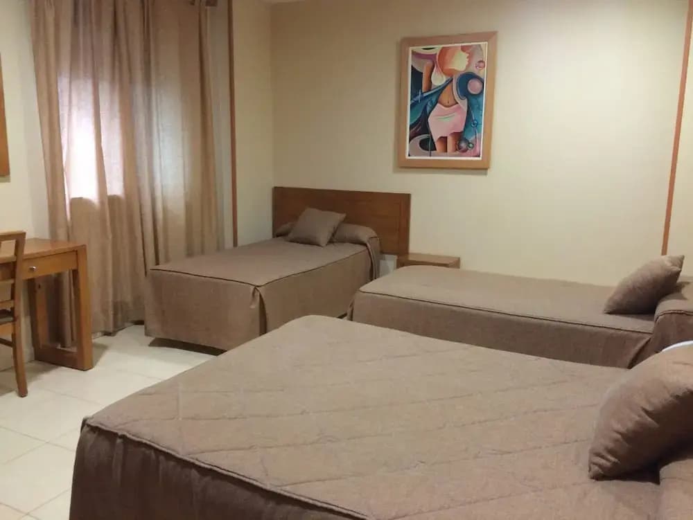 Hostal Aeropuerto - photo 6