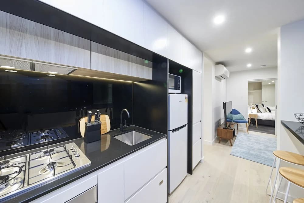 HFN Crown Boutique Apartment - photo 16