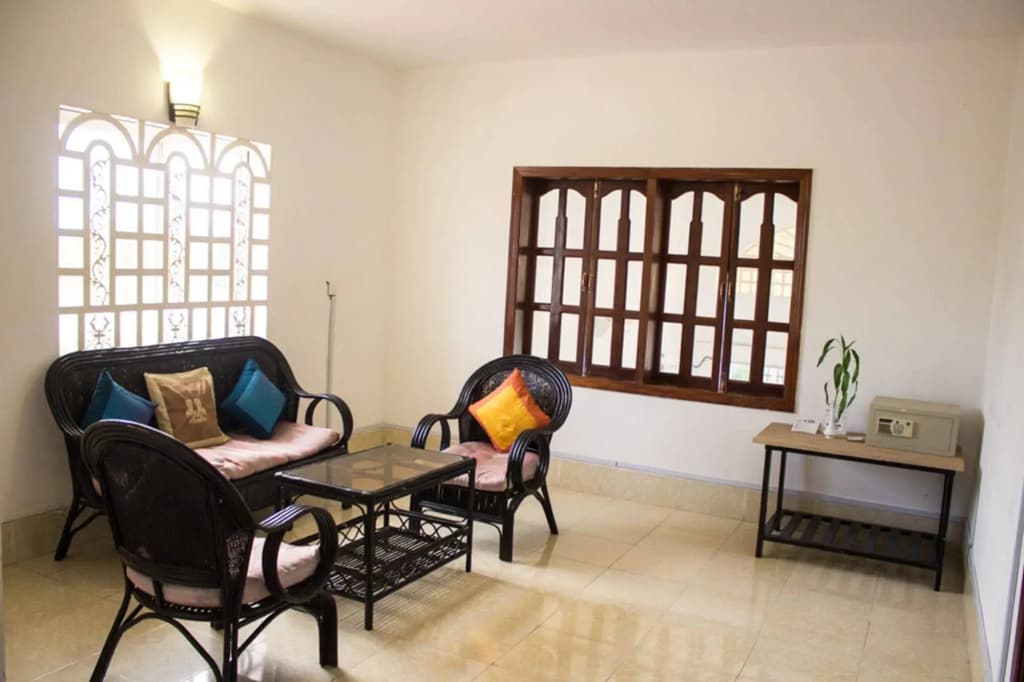 Overflow Guesthouse - photo 16