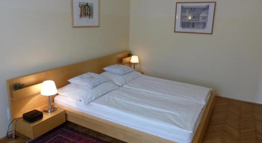Stadtnest Bed  Breakfast - photo 4
