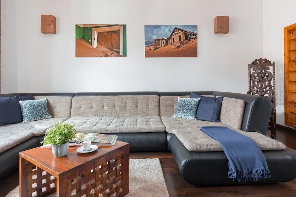 Supercentral Spacious Apartment - photo 4