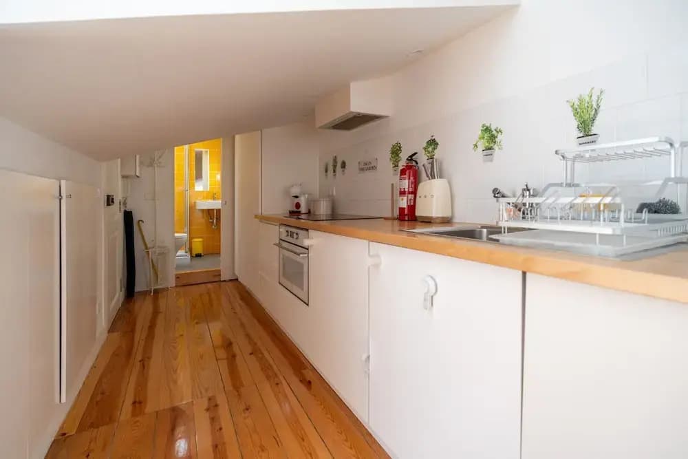 Bairro Alto Tiny Studio by Homing - photo 14