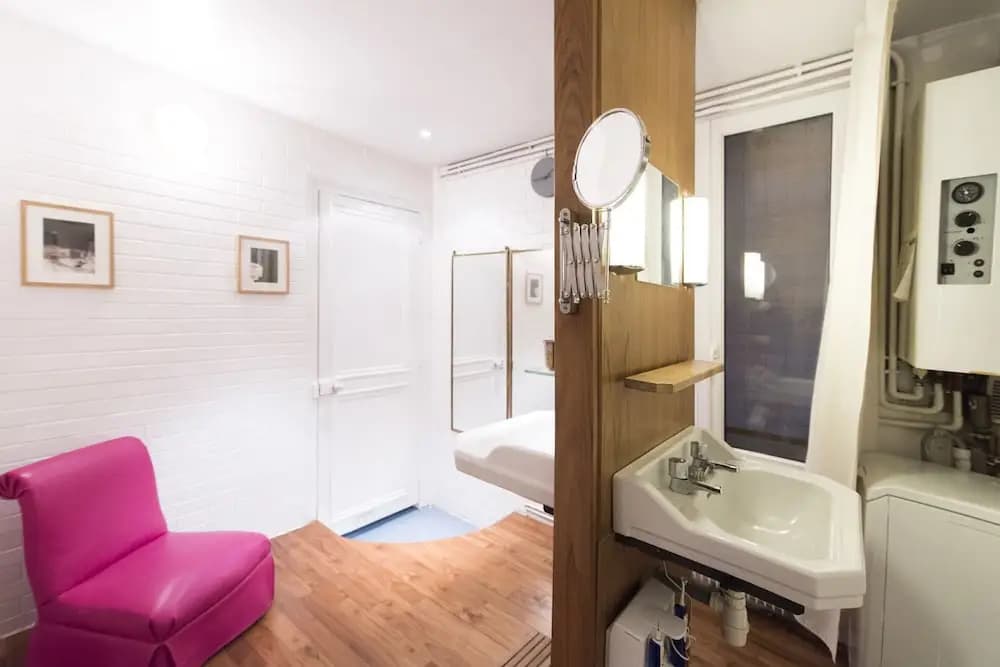 Place de la Republique Hideaway - photo 7