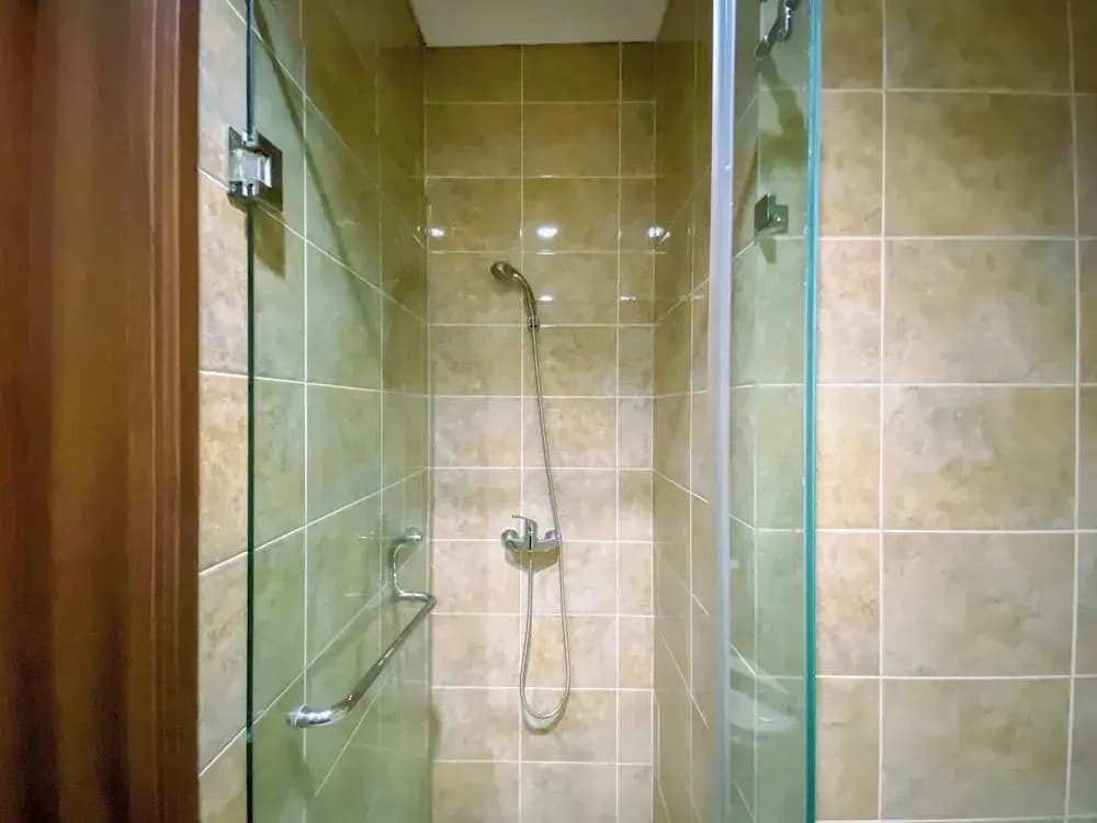 Spacious and Cozy 2BR Apartment Kemang Village - photo 8