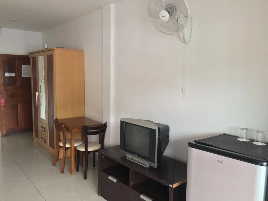 Jomtien Hostel - photo 20