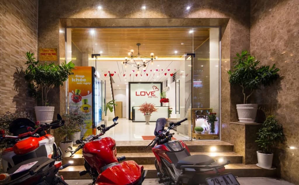 Love Hotel - photo 17