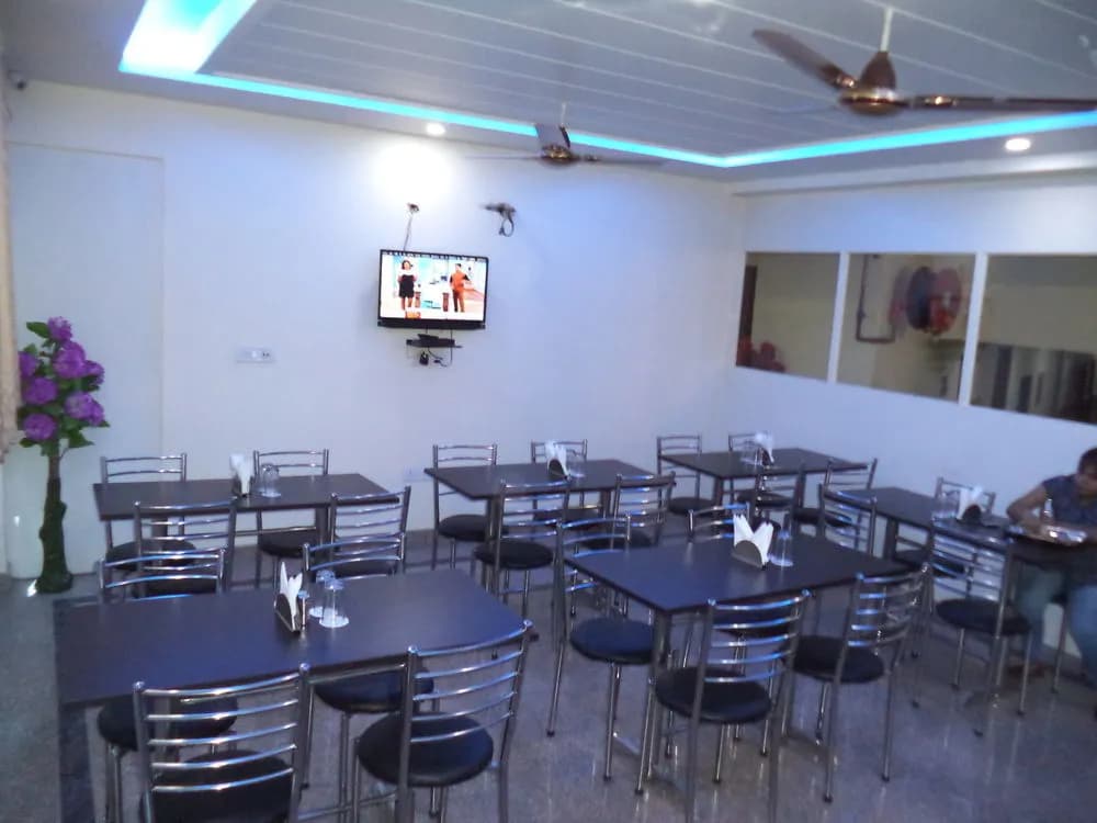 Hotel Breeze Inn - photo 23