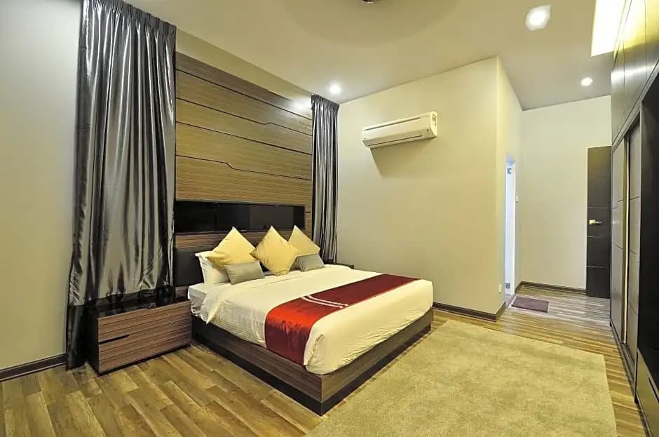 Violet Luxury Service Villa - photo 3