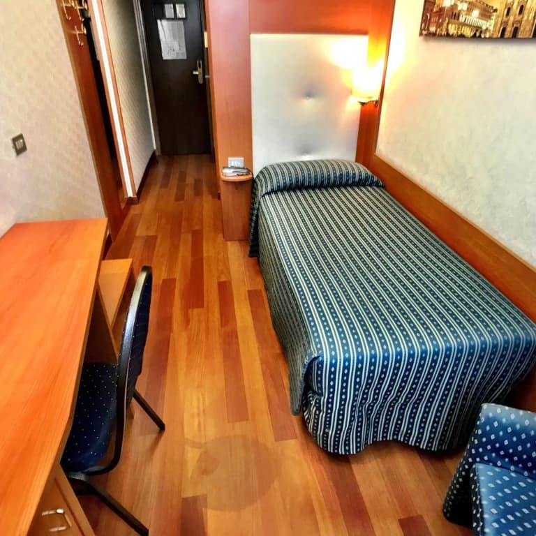 Hotel Mec - photo 26