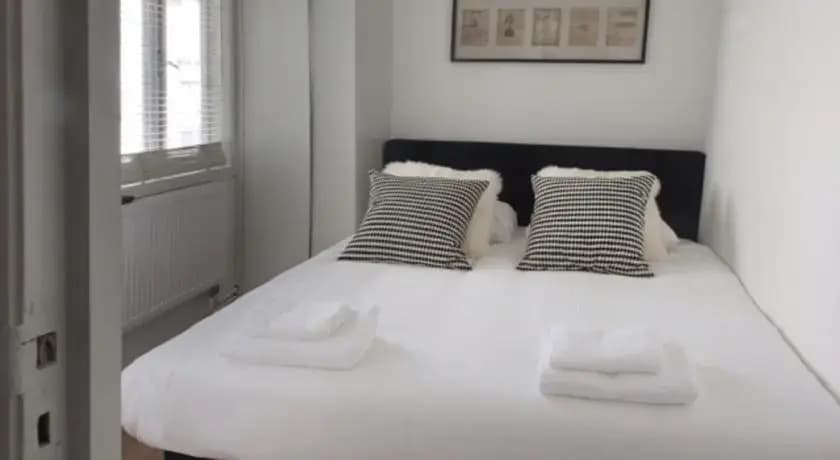 Nassau House - photo 2