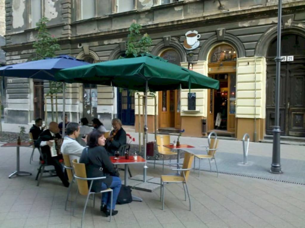 Garden House Budapest - photo 15