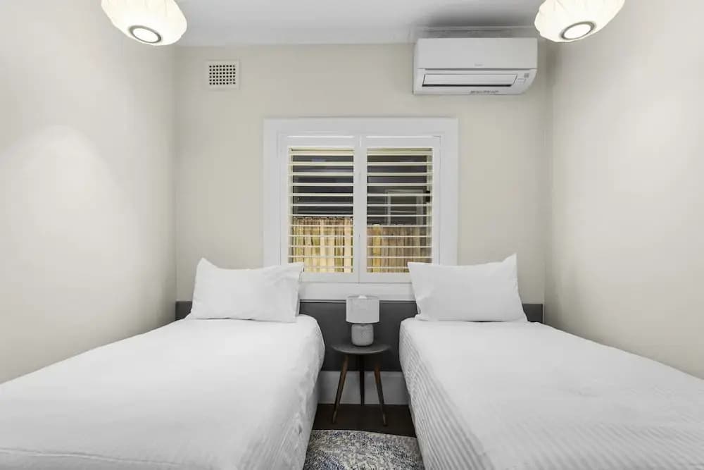 Comfy 2-bed Apartment With A/C Throughout - photo 3