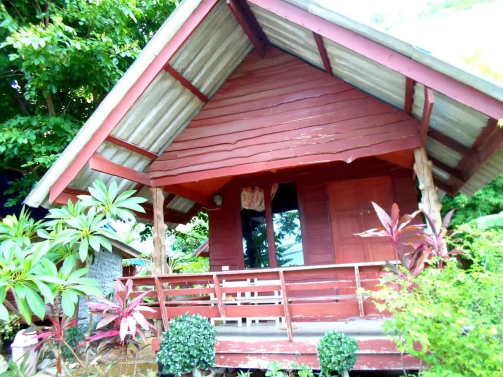 Bangrak Bungalow - photo 13