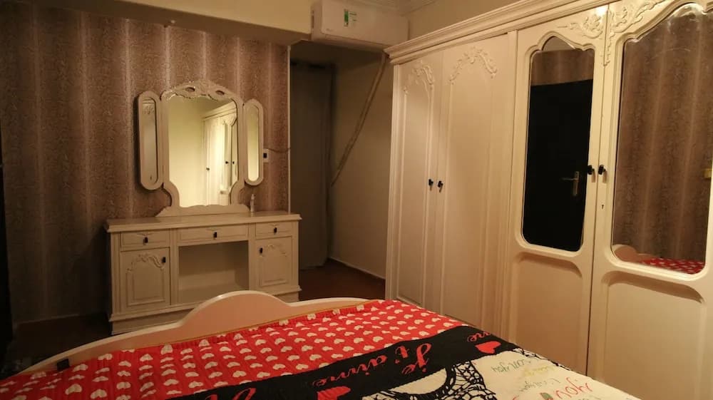 Lovely and Nice 4-bed Apartment in Near Ring Road - photo 2
