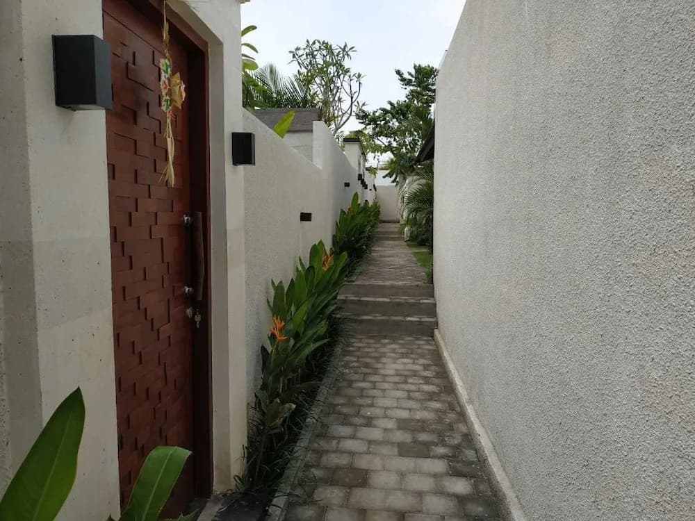 La Isla Villas Bali - photo 22