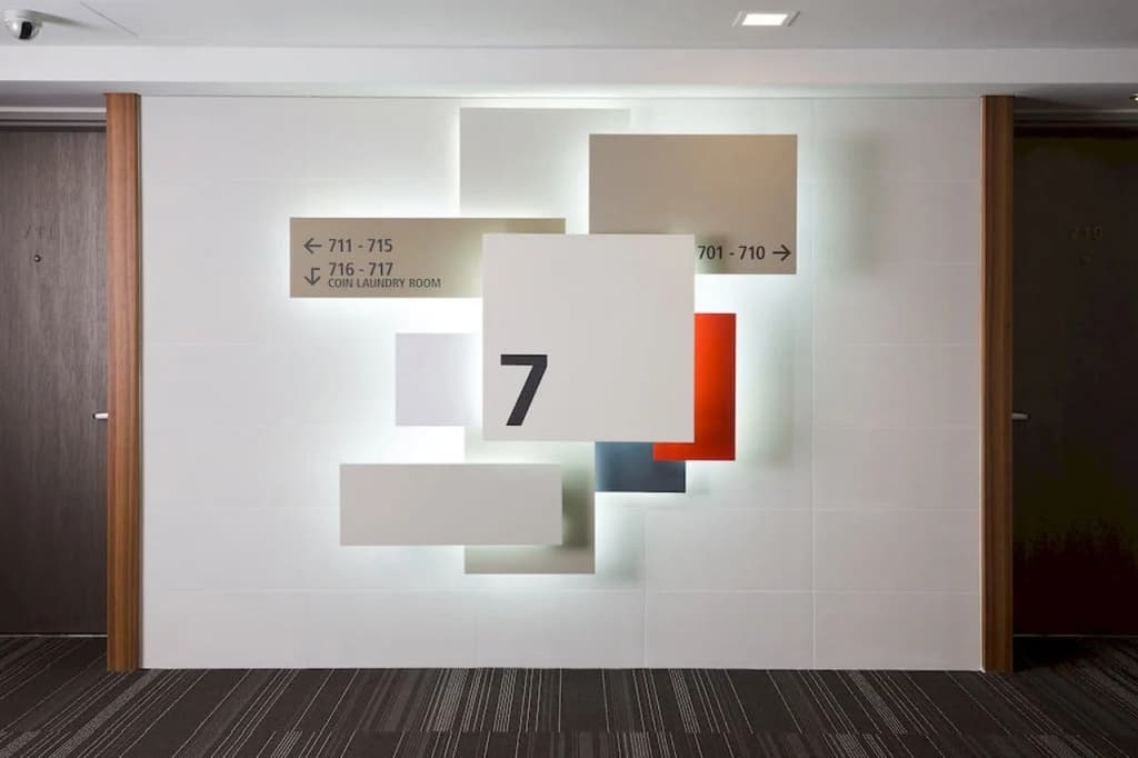 Metro Hotel - photo 16