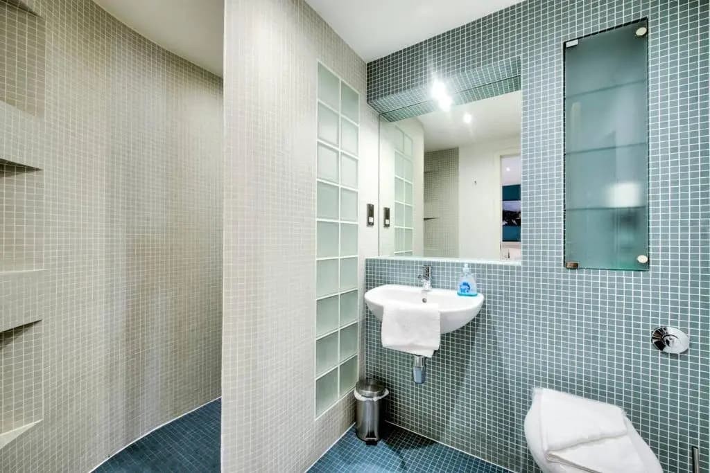 ALTIDO Alluring 3BR apt near the centre with parking - photo 9