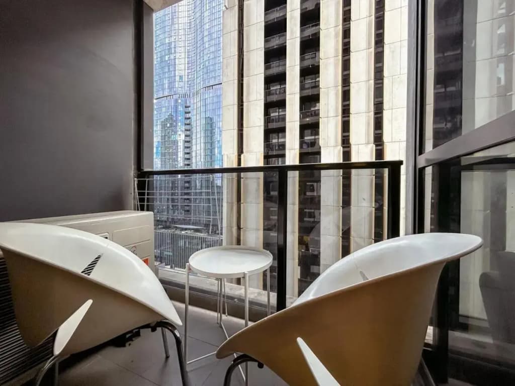 4313Elegant 1BR1BA Apt in high level - photo 7
