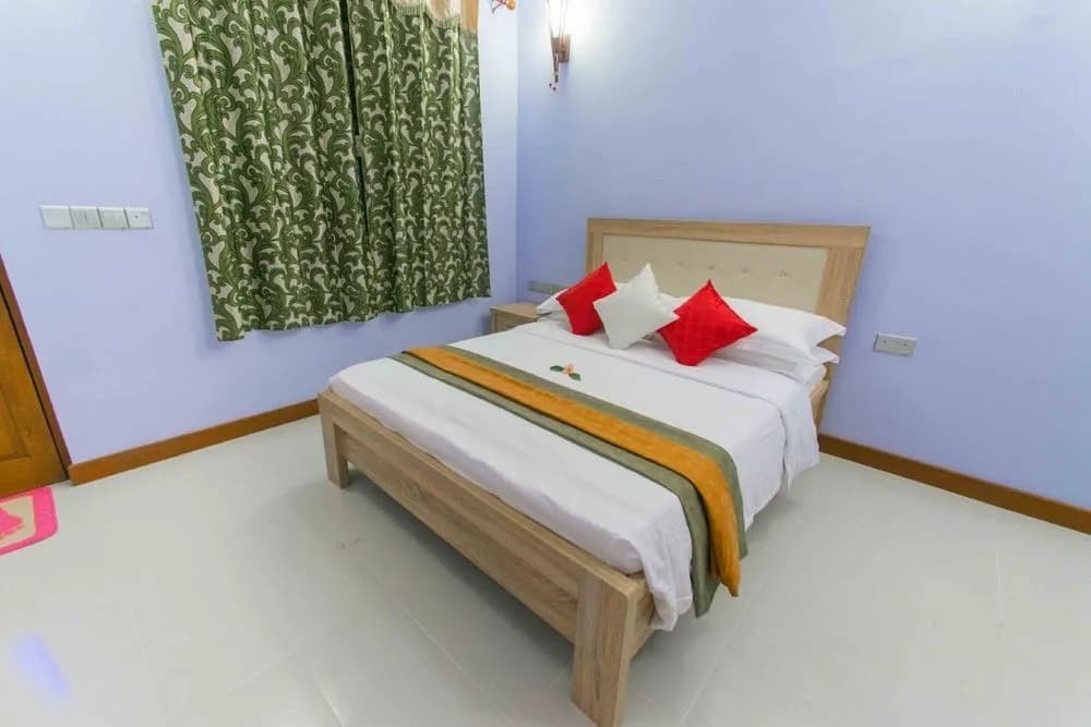 Mala Boutique Dhangethi - photo 4