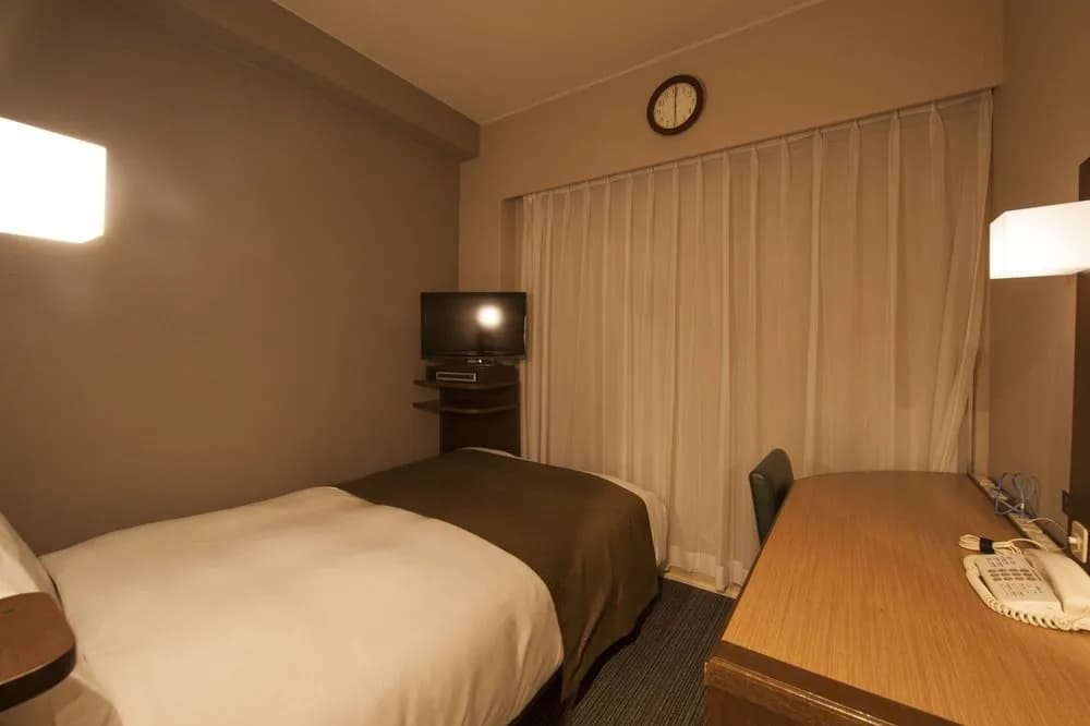 Shinsaibashi ARTY Inn - photo 4