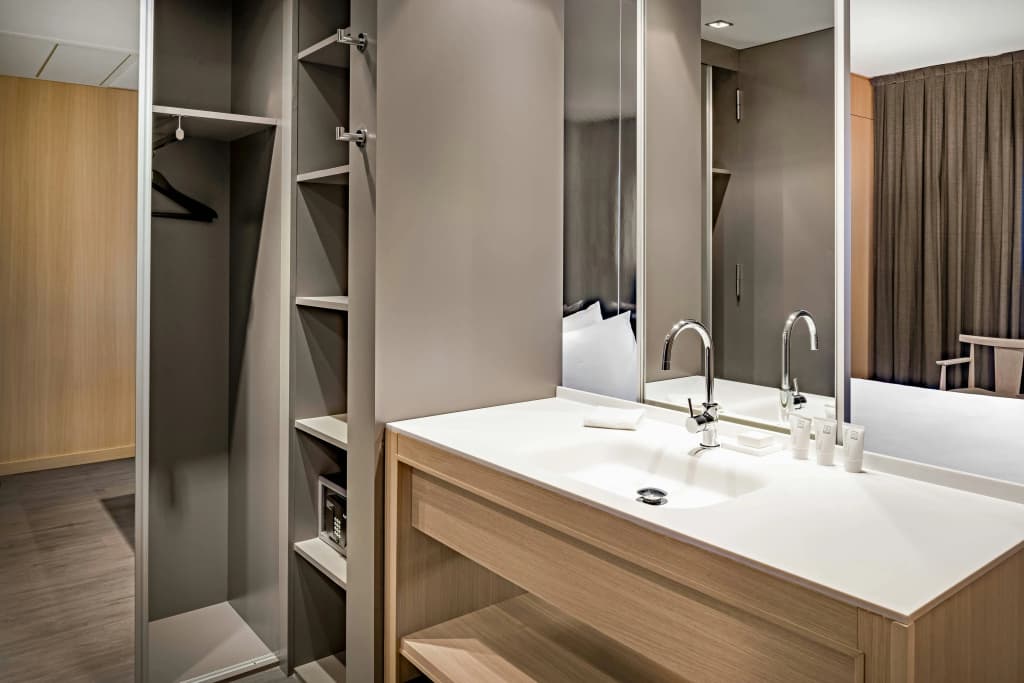 AC Hotel Sants by Marriott - photo 9