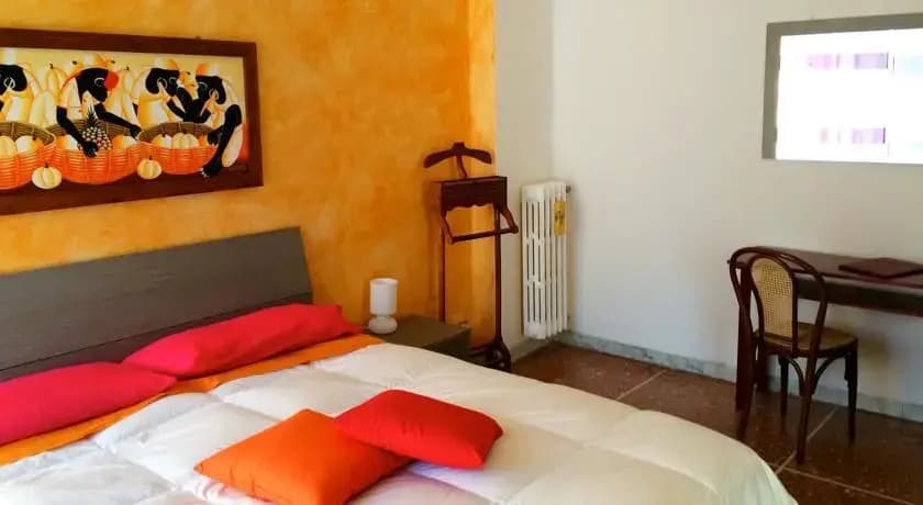 Leonardo's guesthouse - photo 4