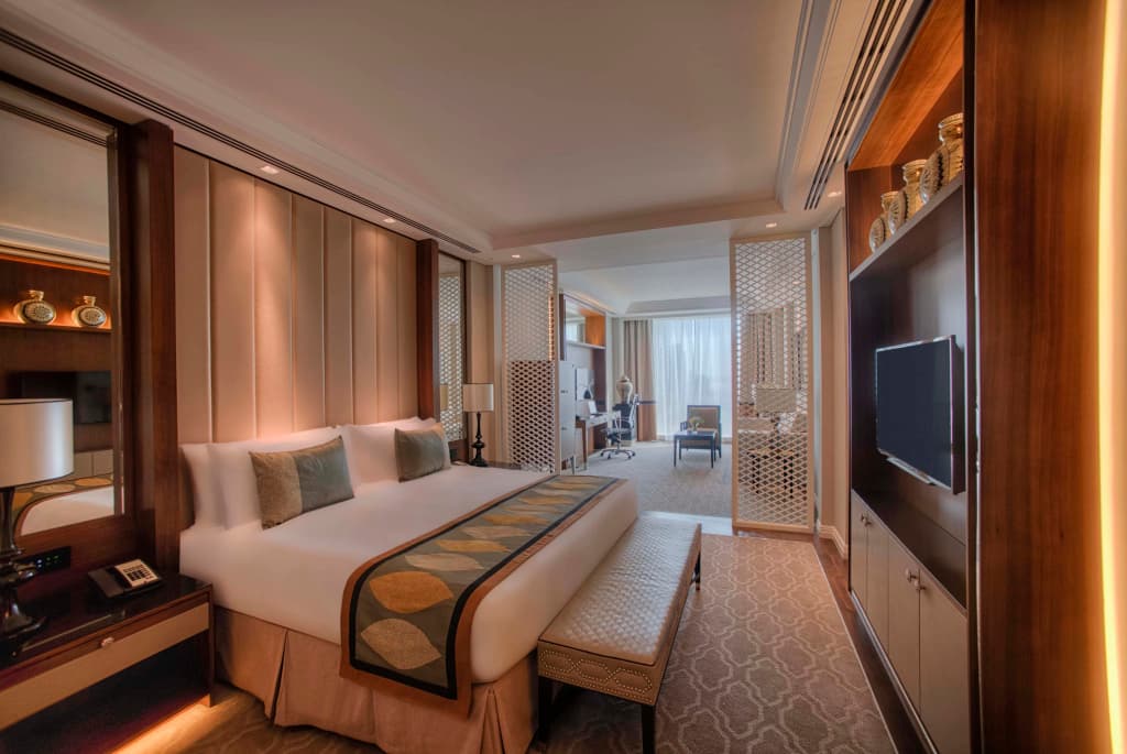 Hotel Taj Dubai - photo 8