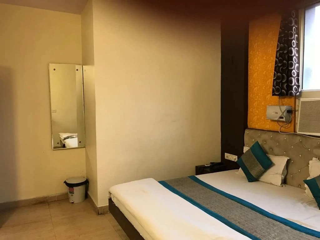 Hotel Noble International - photo 5