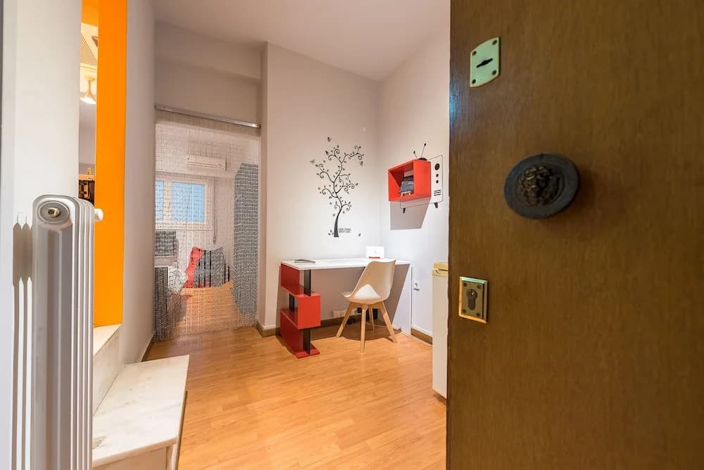 Cozy Athenian Apartment - photo 11