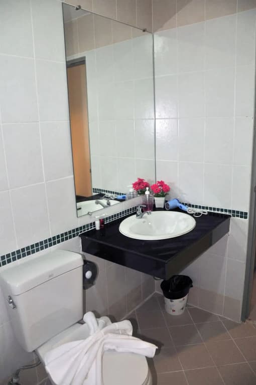 The Cocoon Patong Hotel - photo 7