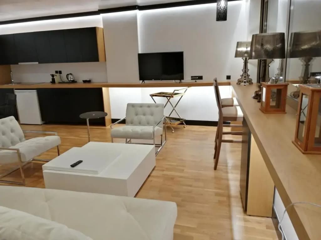 Andromeda Downtown Residence - photo 5