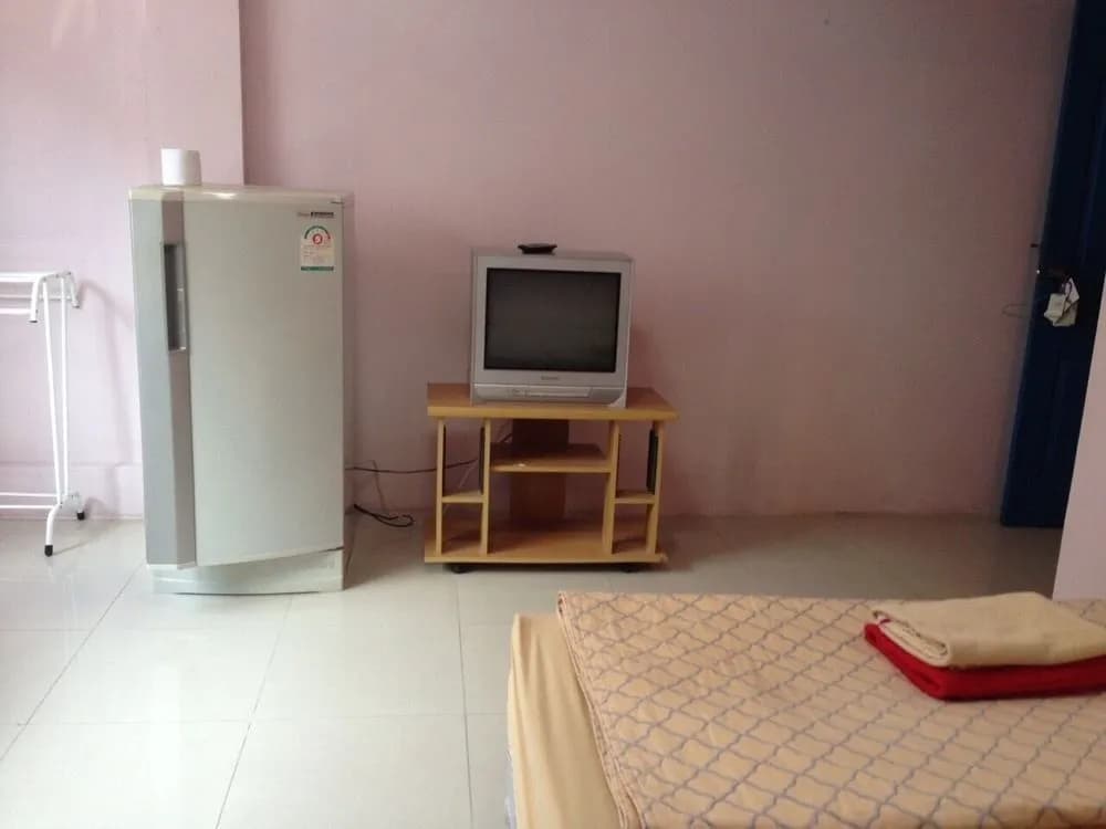 Friendly Guesthouse - photo 2