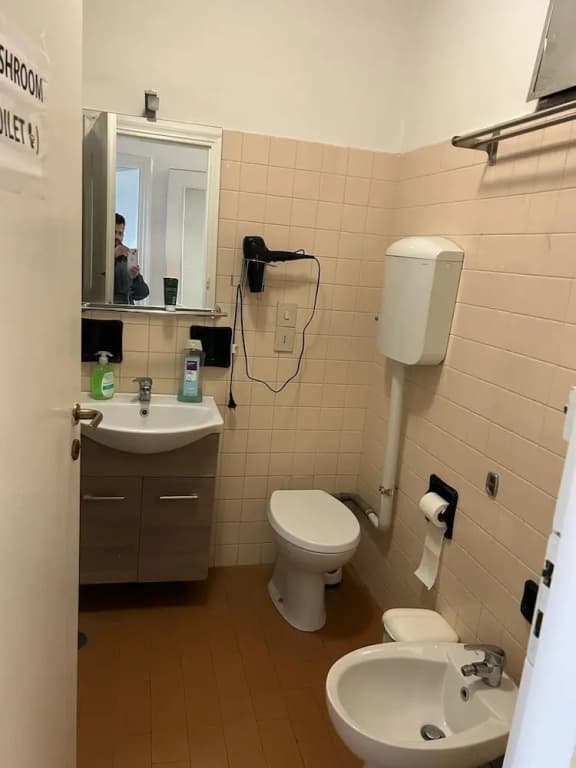 Venice Night Double Room Shared Toiletc6 - photo 6