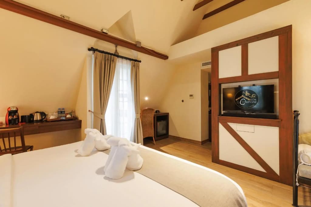 Le Charcoa Hotel - photo 44