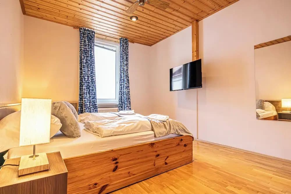 Vienna Spacious 2BR Apt Long Stay - photo 15