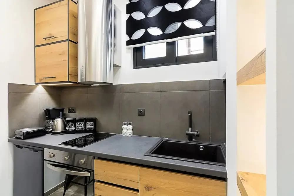 Centrally located studio next to Syntagma sq. - photo 14